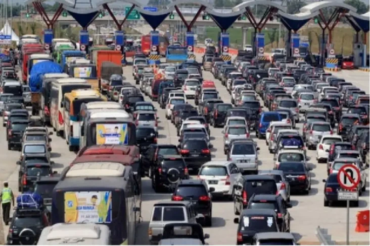 Tak Ingin Terjebak Macet...
