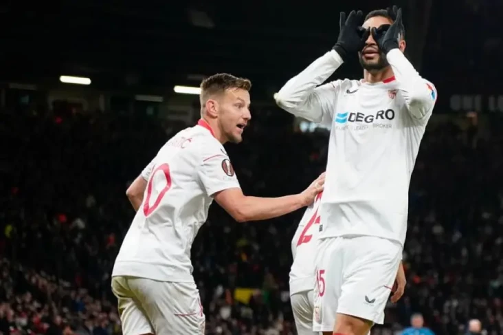 Sevilla Jaga Rekor Tak...