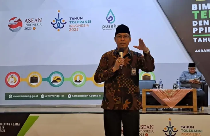 Masa Tunggu Haji Khusus...