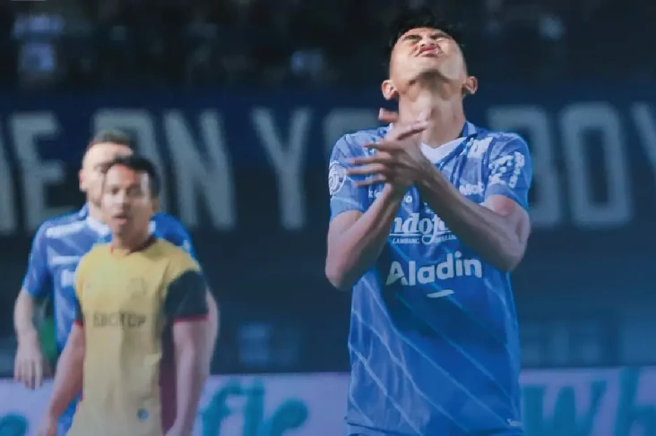 Persikabo Pesta Gol...