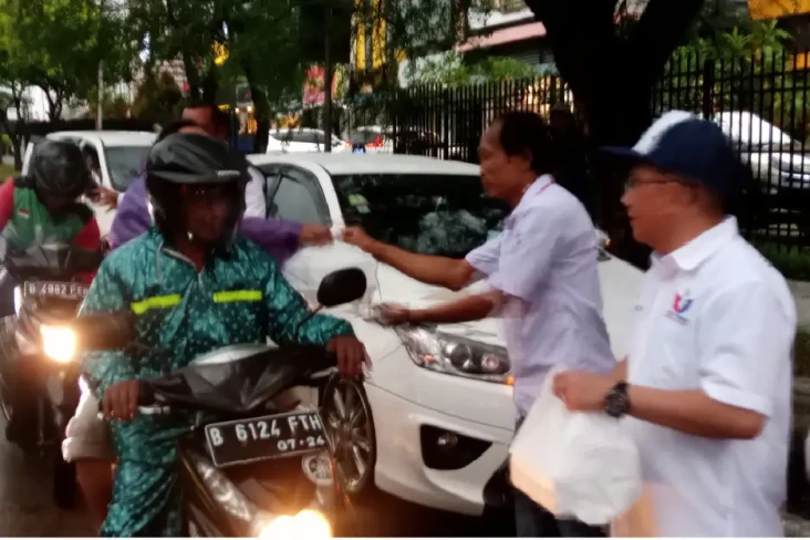 Gerkindo Bagi-bagi Takjil...
