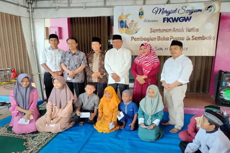 Jelang Hari Raya Idulfitri,...