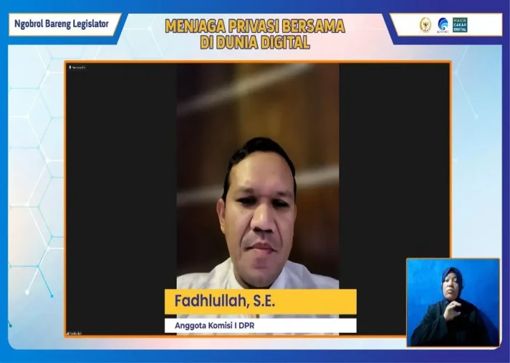Menjaga Privasi Bersama...