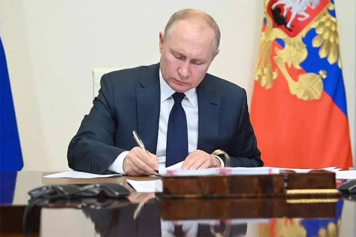 Putin Teken Undang-undang...