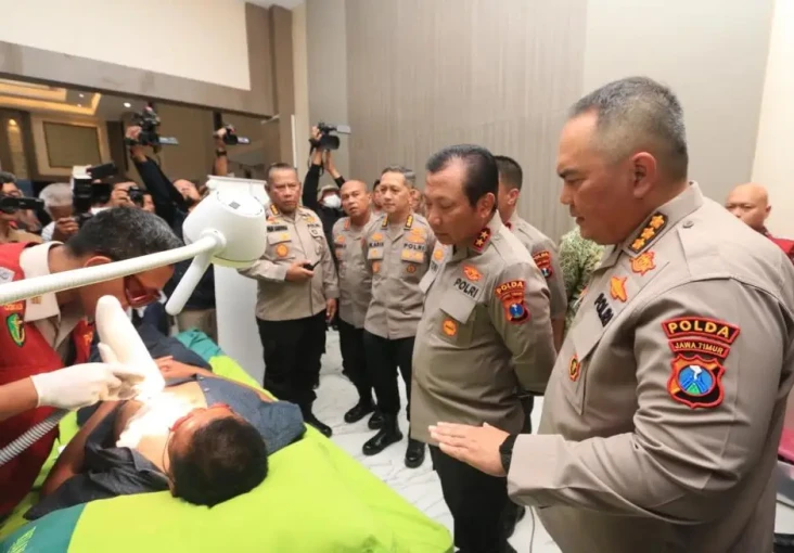 Pecahkan Rekor Muri,...