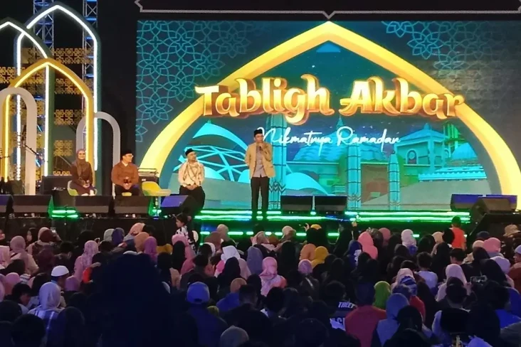 Tabligh Akbar di Masjid...