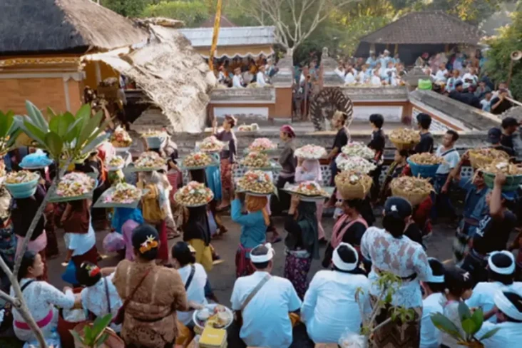 4 Tradisi Lebaran di...