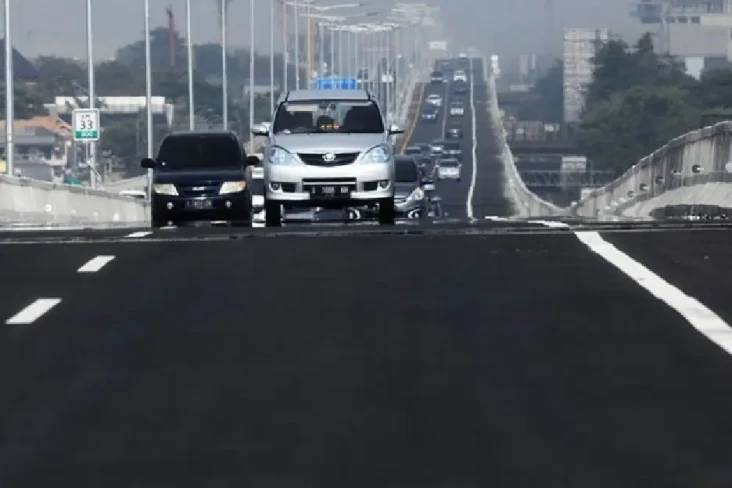 Lima Ruas Tol Beri Diskon...