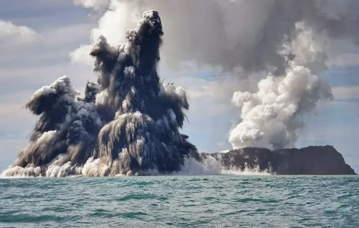 Saingi Krakatau, Letusan...