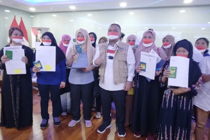 Kepala BP2MI Sesalkan...