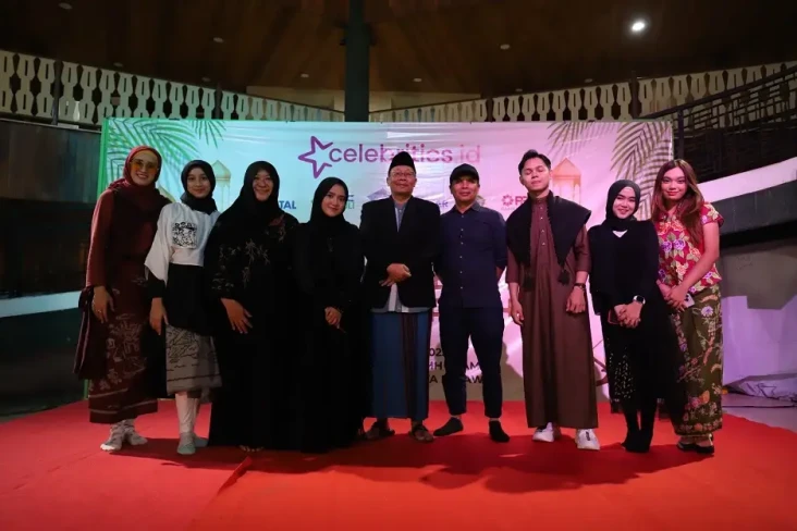 Meriahkan celebrities.id...