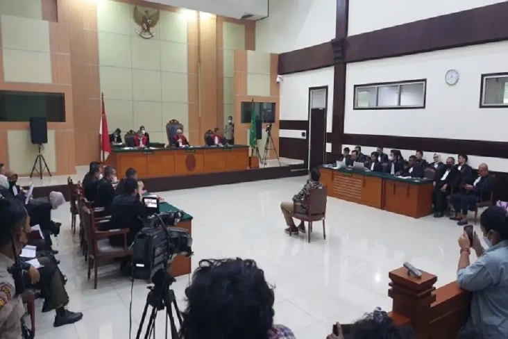 Hari Ini, Haris Azhar...
