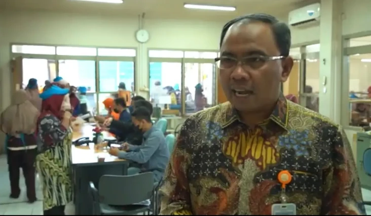 Pos Indonesia Salurkan...