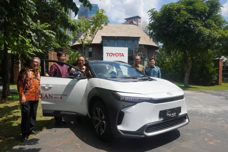 Toyota Sumbang 65 Unit...
