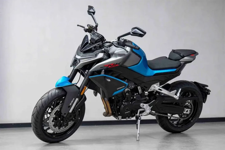 CFMoto 800NK, Motor...