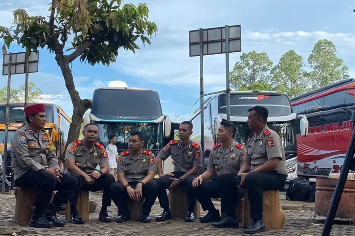 Mengenal Mat Peci, Polisi...