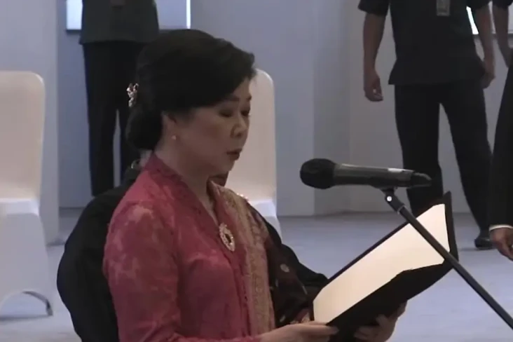 Resmi Jadi Deputi Gubernur...