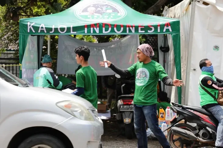 Kajol Buka Posko di...