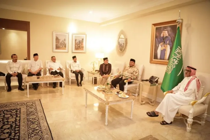 Menag dan Dubes Arab...