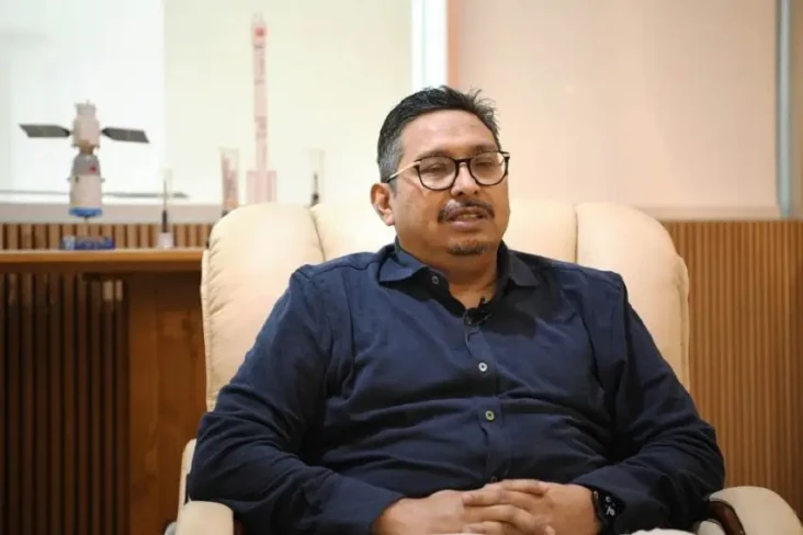 Kemenkominfo dan Opsel...