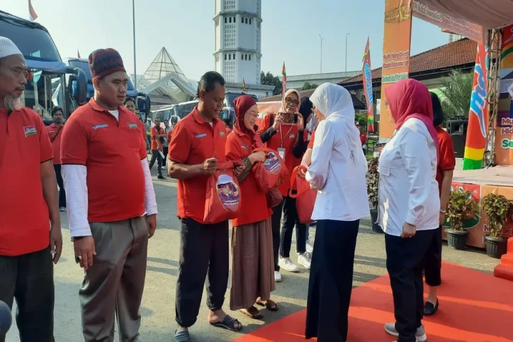 Menaker Ida Fauziyah...