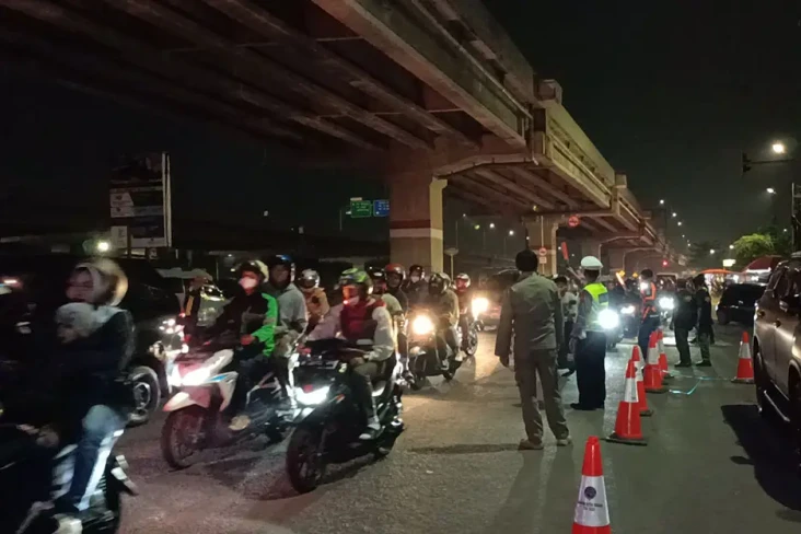 Malam Ini Ribuan Pemudik...