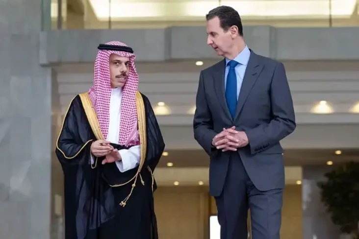 Menlu Saudi Sambangi...
