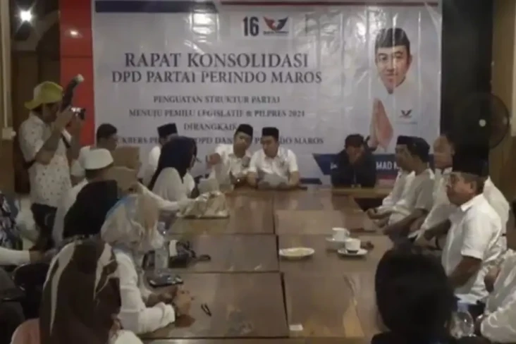 Penuh Semangat di Tengah...