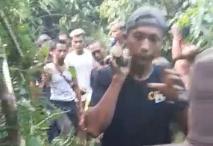 Siak Geger! Petani Karet...