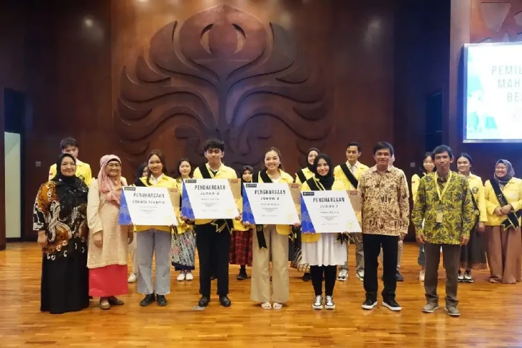 Putri Anindya Raih Juara...