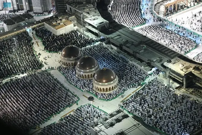 2,5 Juta Jemaah Ikuti...
