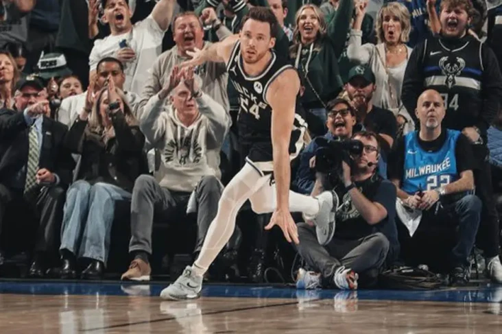 Hasil Playoff NBA 2022/2023:...