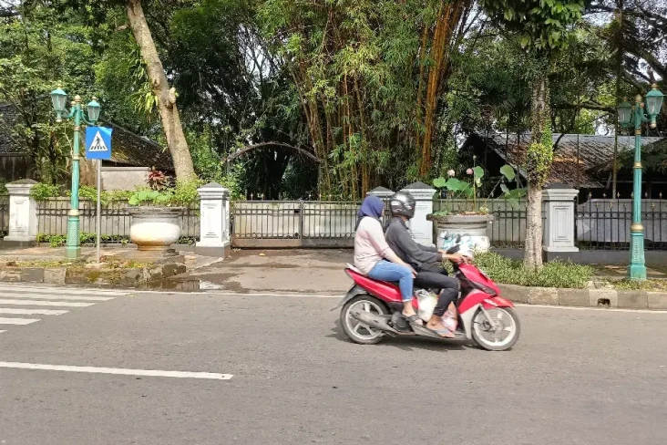 Begini Suasana Istana...