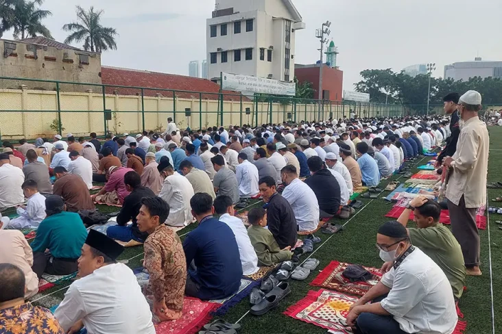 Ribuan Warga Jakarta...