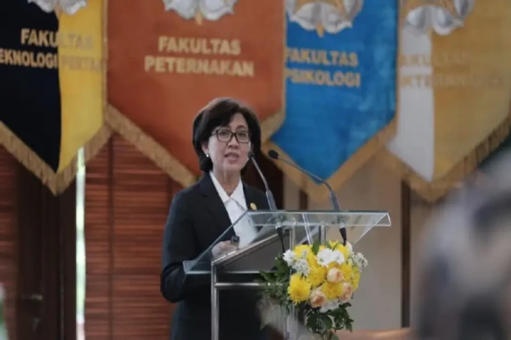 Memperingati Hari Kartini,...