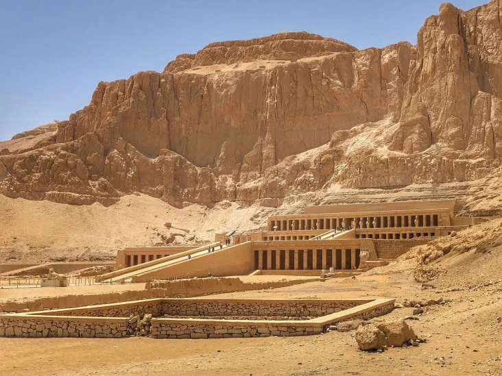 Kuil Hatshepsut Tempat...