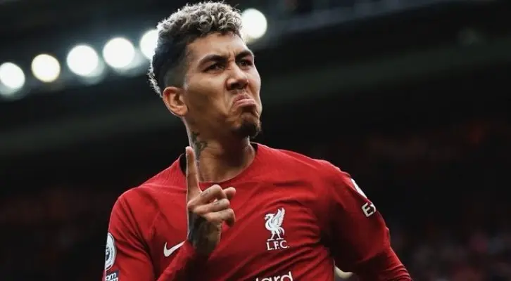 Media Inggris: Roberto...