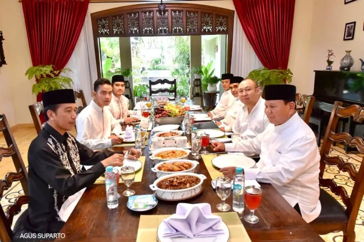 Momen Santap Siang hingga...