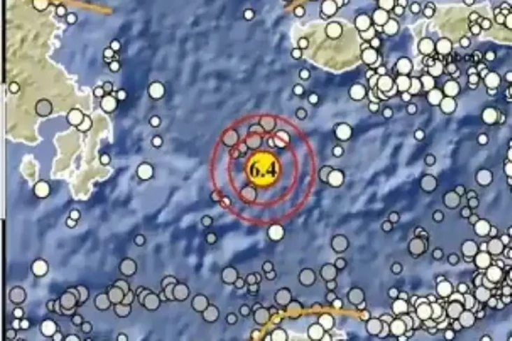 2 Gempa Besar Guncang...