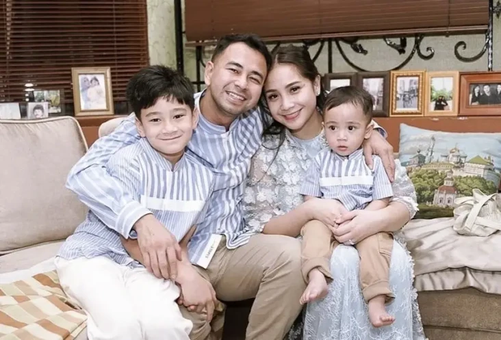 5 Inspirasi Outfit Lebaran...
