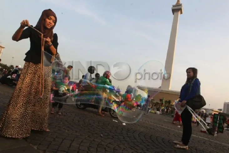 Monas Sajikan Pertunjukan...