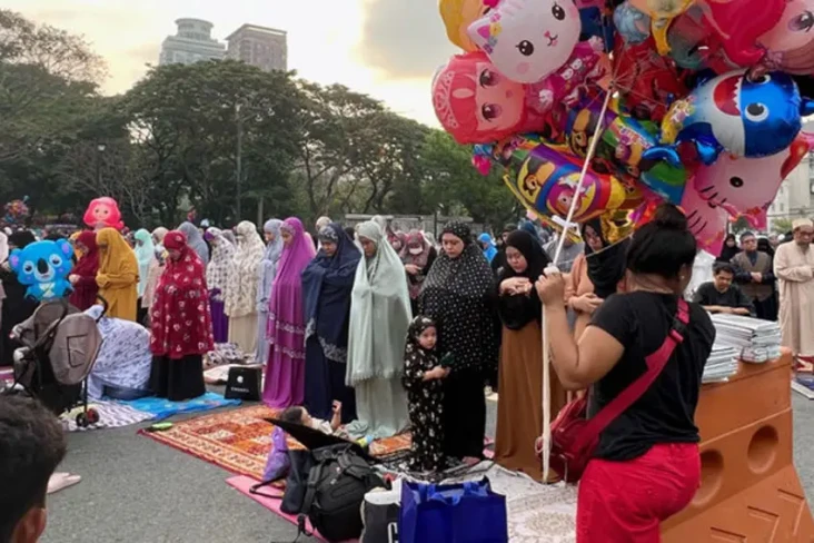 Ribuan Muslim Filipina...