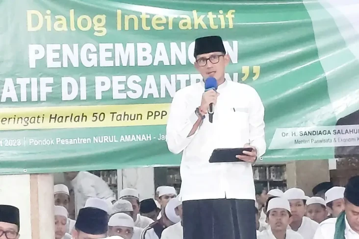Sandiaga Keluar dari...