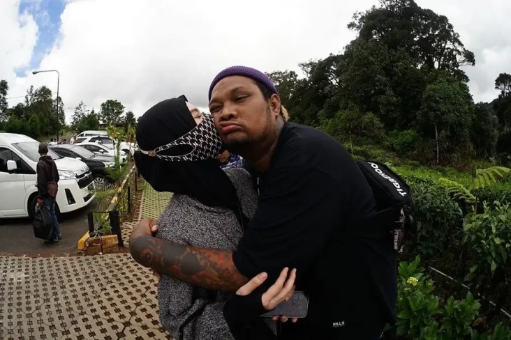 Istri Bongkar Virgoun...