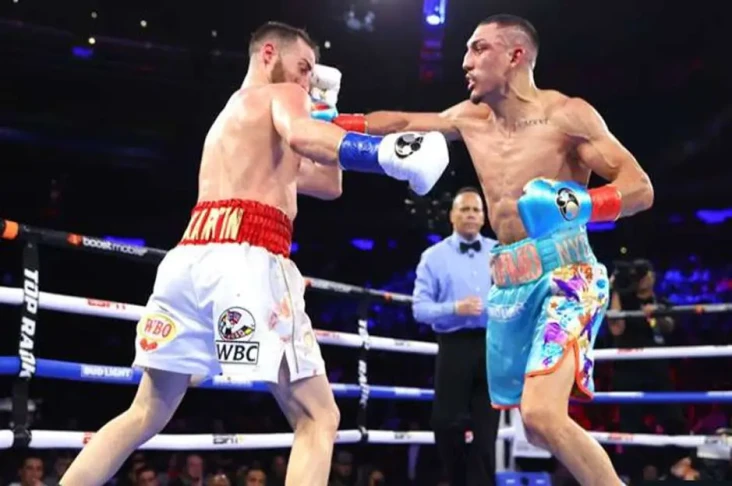 Teofimo Lopez Dukung...