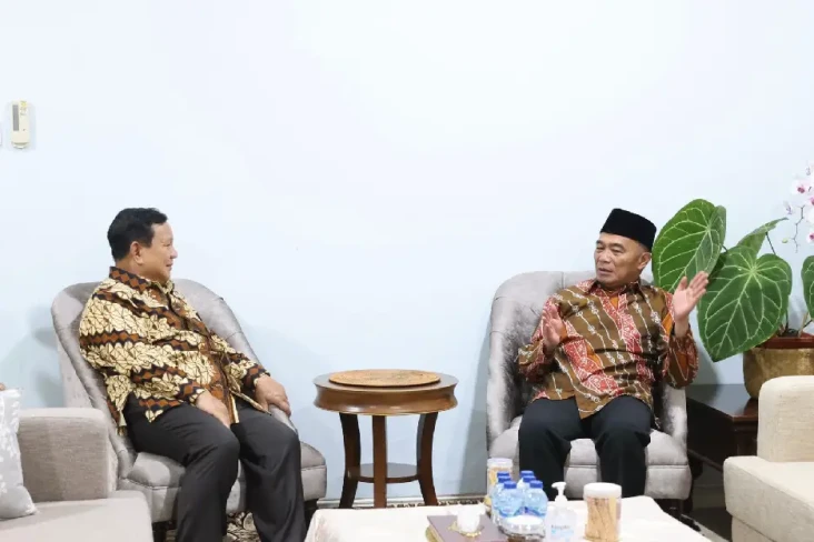 Silaturahmi Lebaran,...