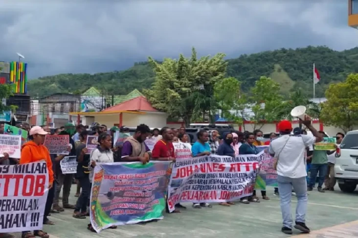 Mahasiswa Uncen Demo...