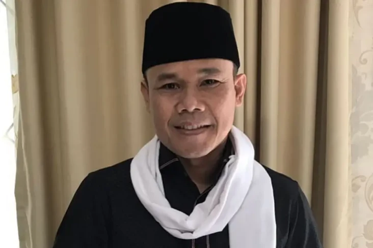 Jadi Pendakwah, Akri...