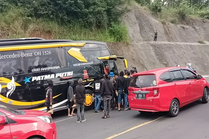 Tanjakan Lingkar Gentong...