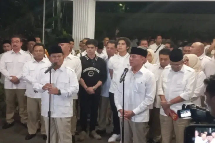 Gabung Gerindra, Iwan...